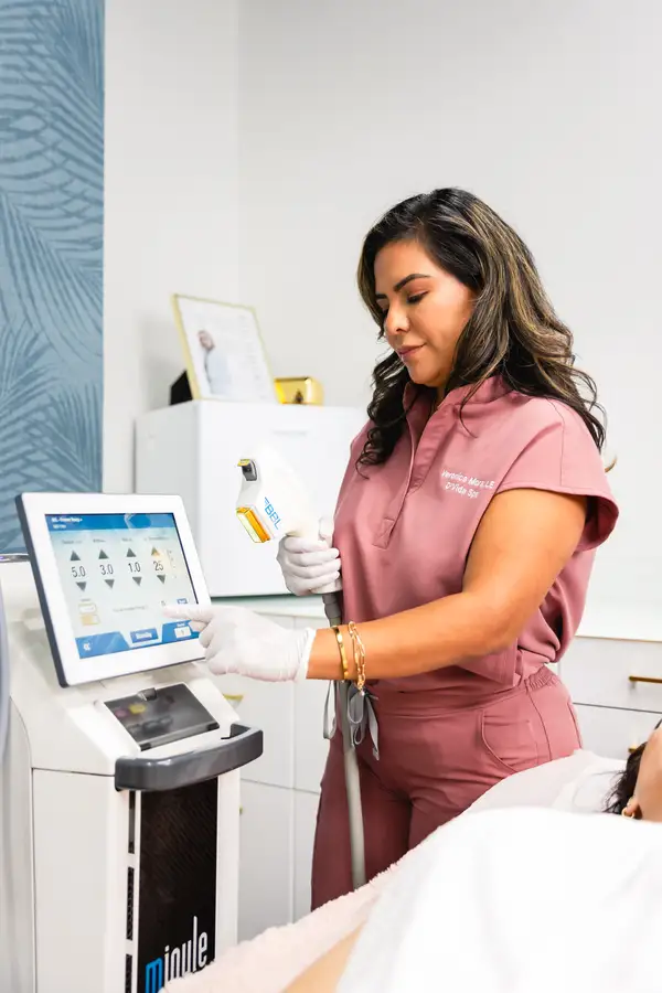 Dvida Med Spa | Med Spa Services 60654