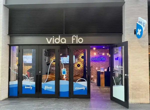 Vida-Flo Fifth + Broadway